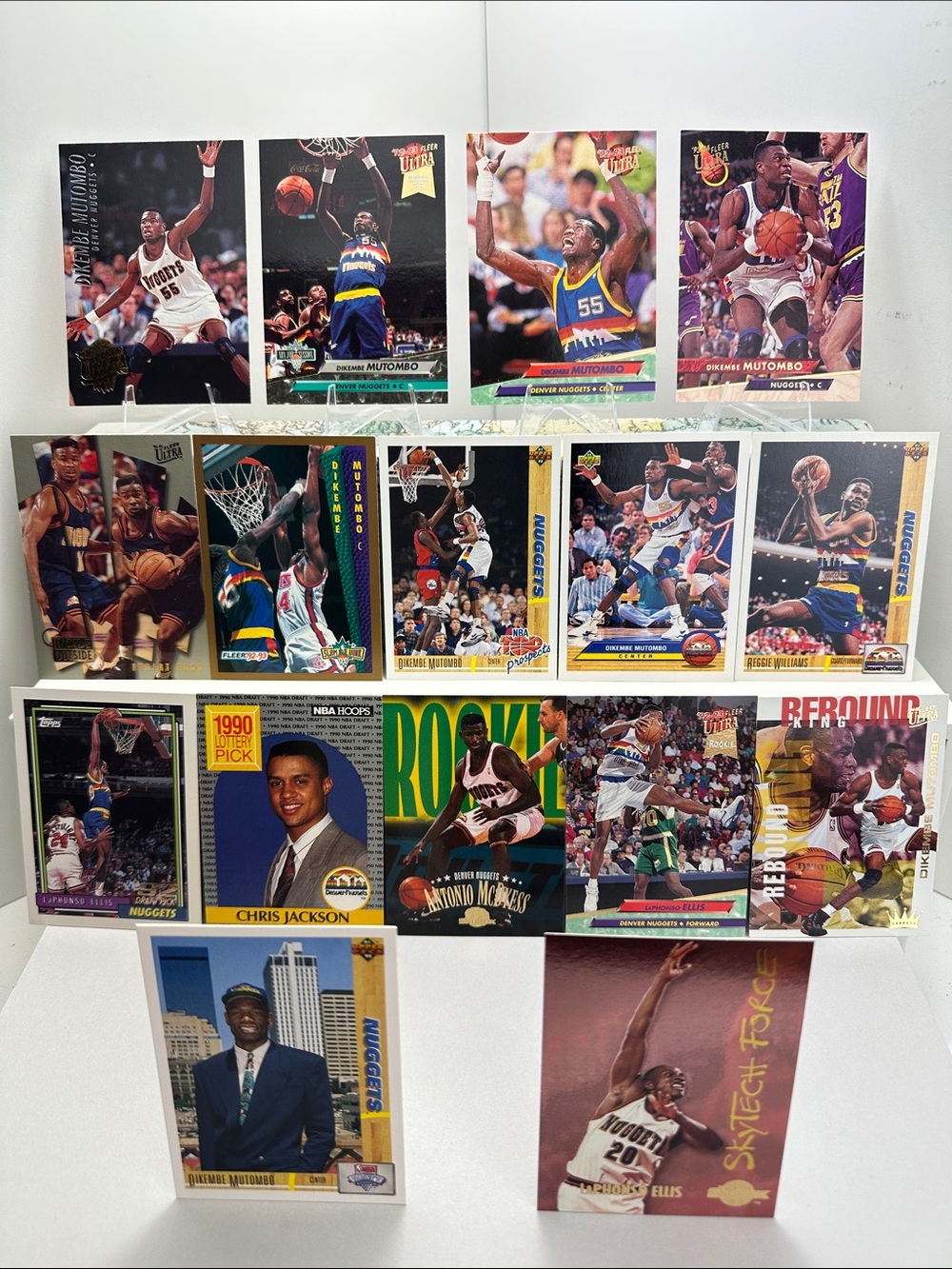 2 Dikembe Mutombo rookies in 16 card vintage 90s Nuggets lot w/ rookie teammates